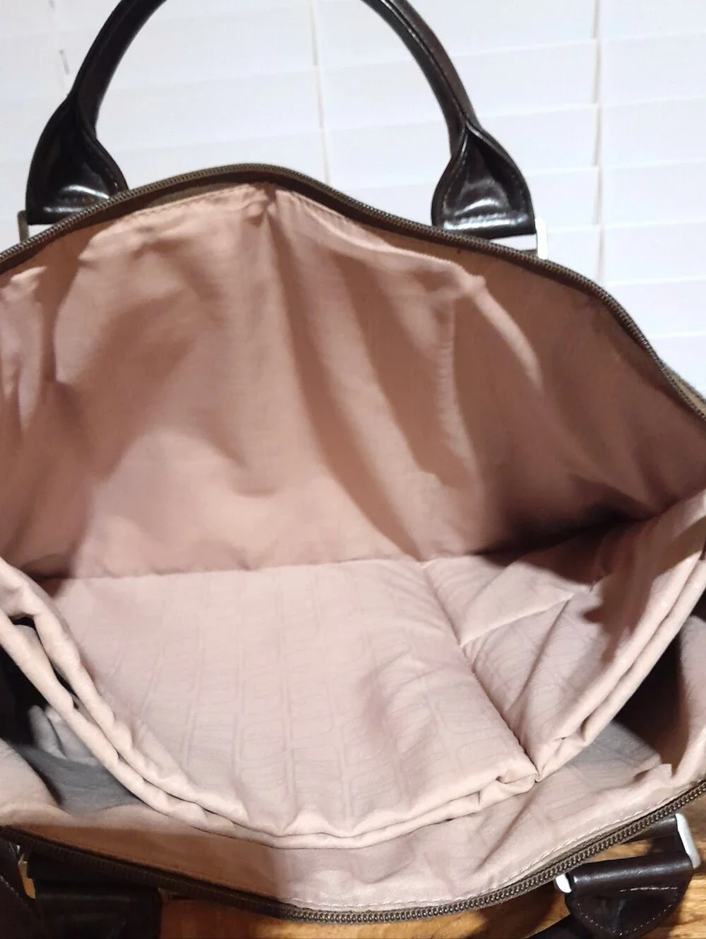 retired Moshi Urbana 15